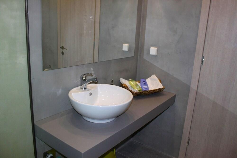 Mulberry Suites Rhodes City ภายนอก รูปภาพ